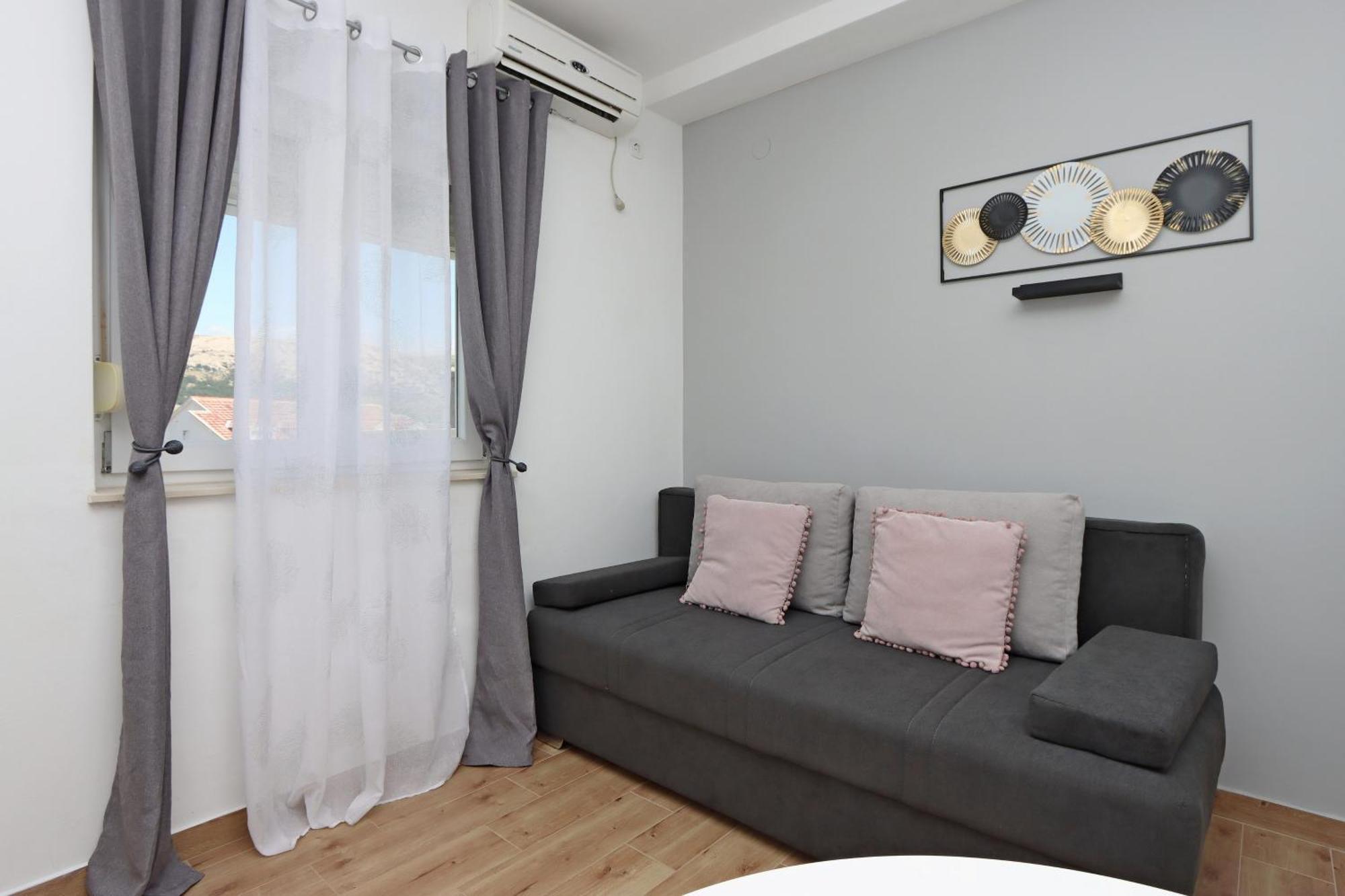Seaside Apartments With A Swimming Pool Pag - 6412 パグ 部屋 写真