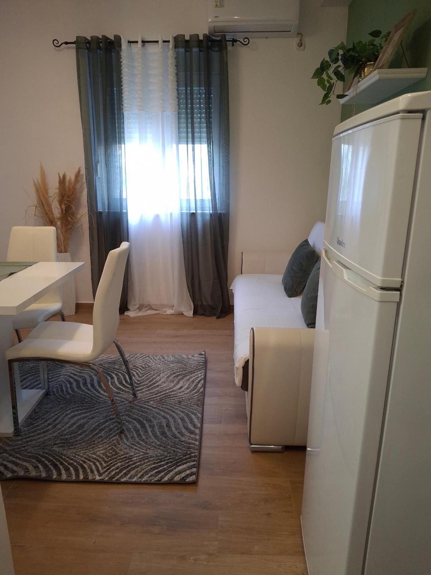 Seaside Apartments With A Swimming Pool Pag - 6412 パグ 部屋 写真